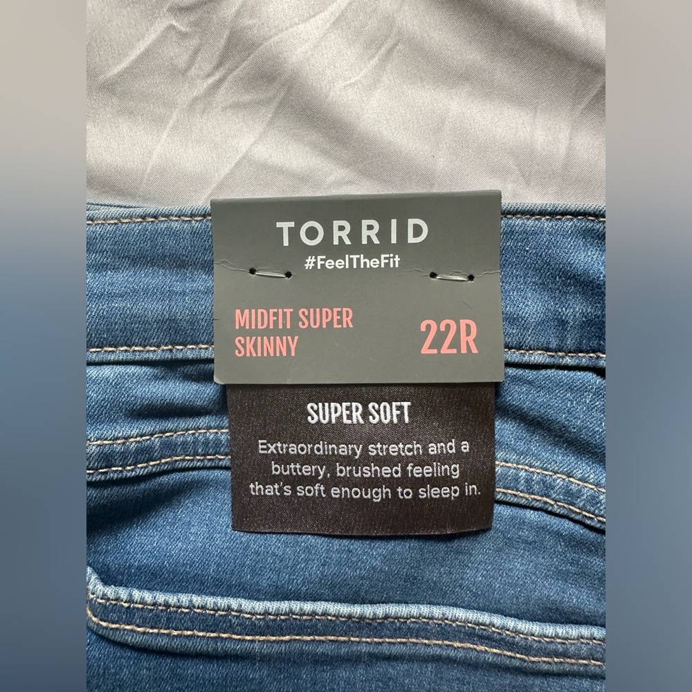 NWT Torrid super skinnies! - Picture 5 of 10